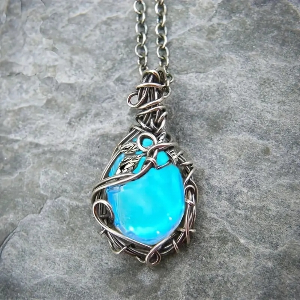 Moonstone pendent